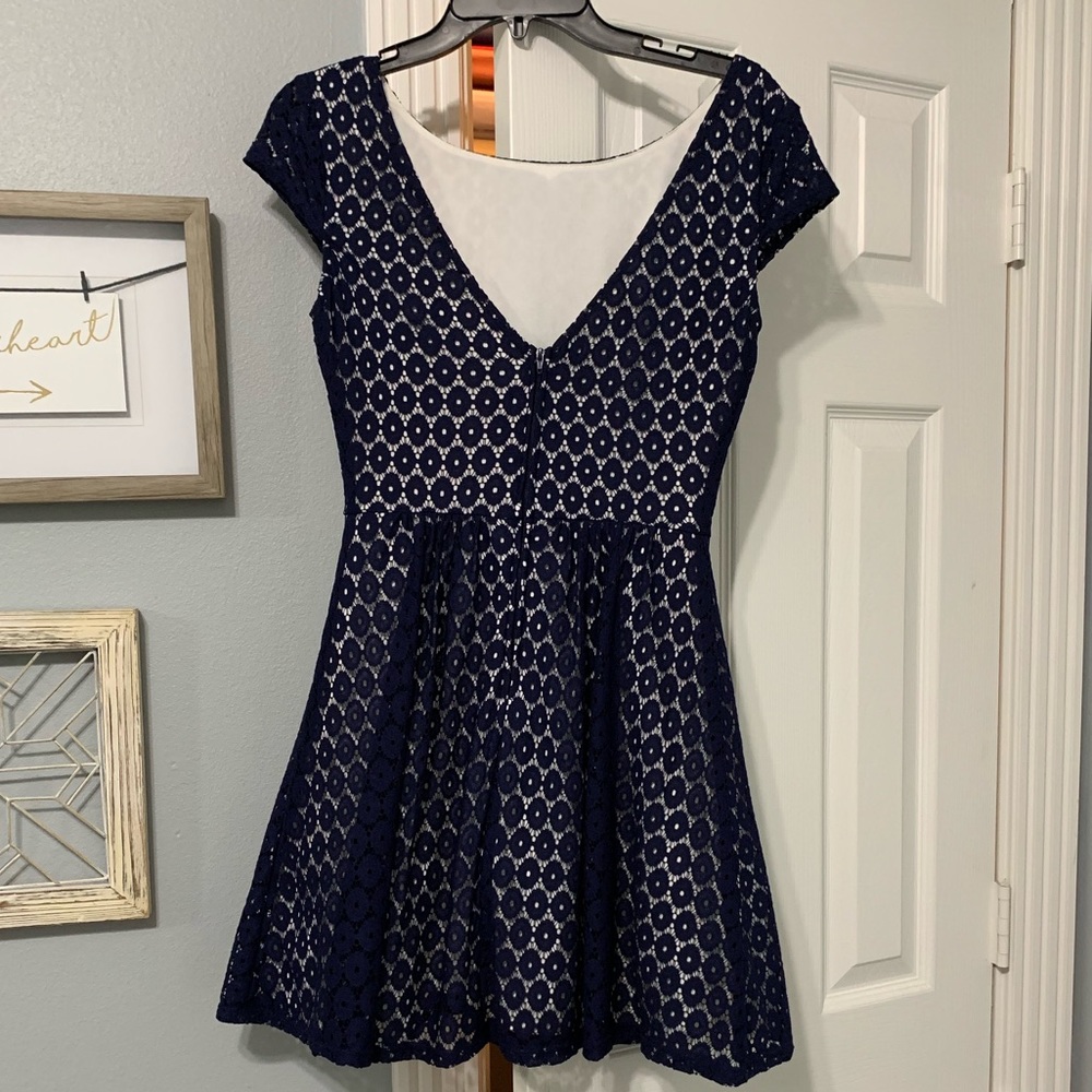 Dress - Picture 2 of 2